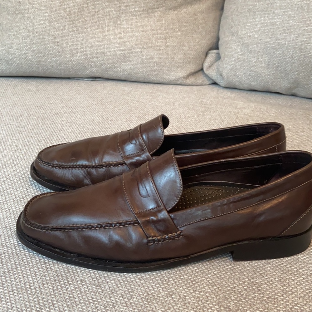 Cole Haan Air Barrett penny loafers.  Size 9.5.  Brown